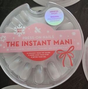 Olive And June Press-on Nails, Holographic Gradient, Short round